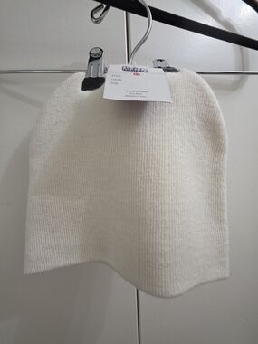 Knit Beanie Hat in Cream